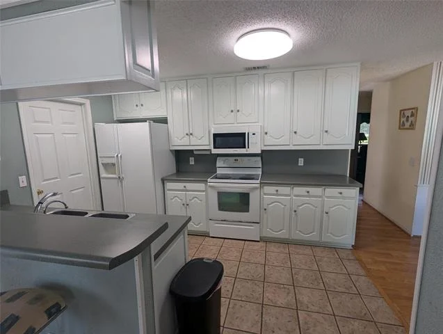 Photo of 701 Summer Place