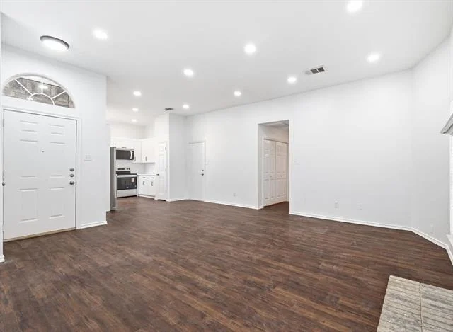 Photo of 153 Summerhill Drive