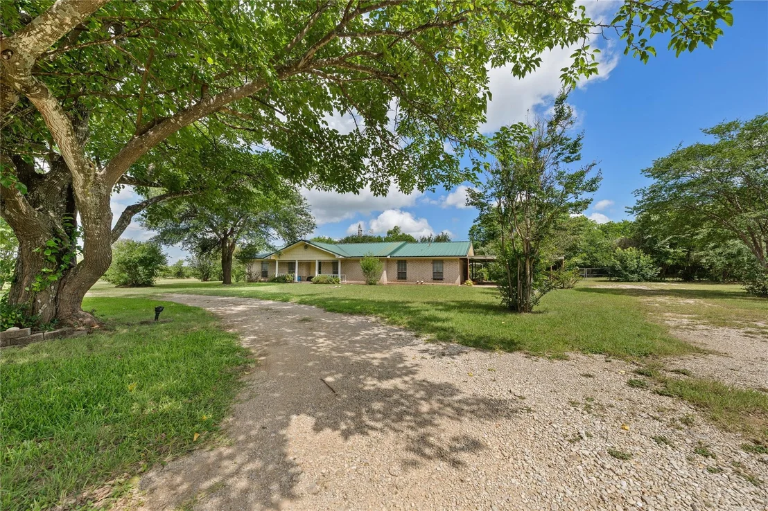 Photo of 440 Williams Road
