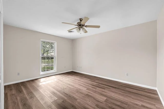Photo of 5709 Silver Lake Circle