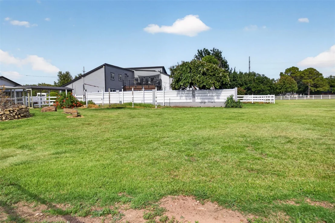 Photo of 31 Rancho Drive N