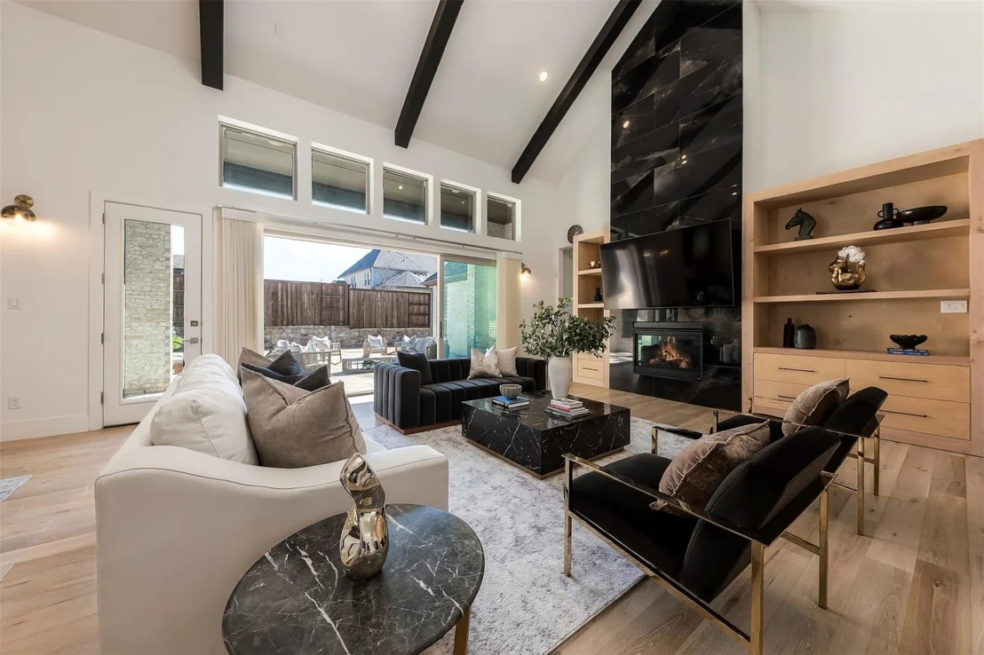 Photo of 4671 Summerville Lane