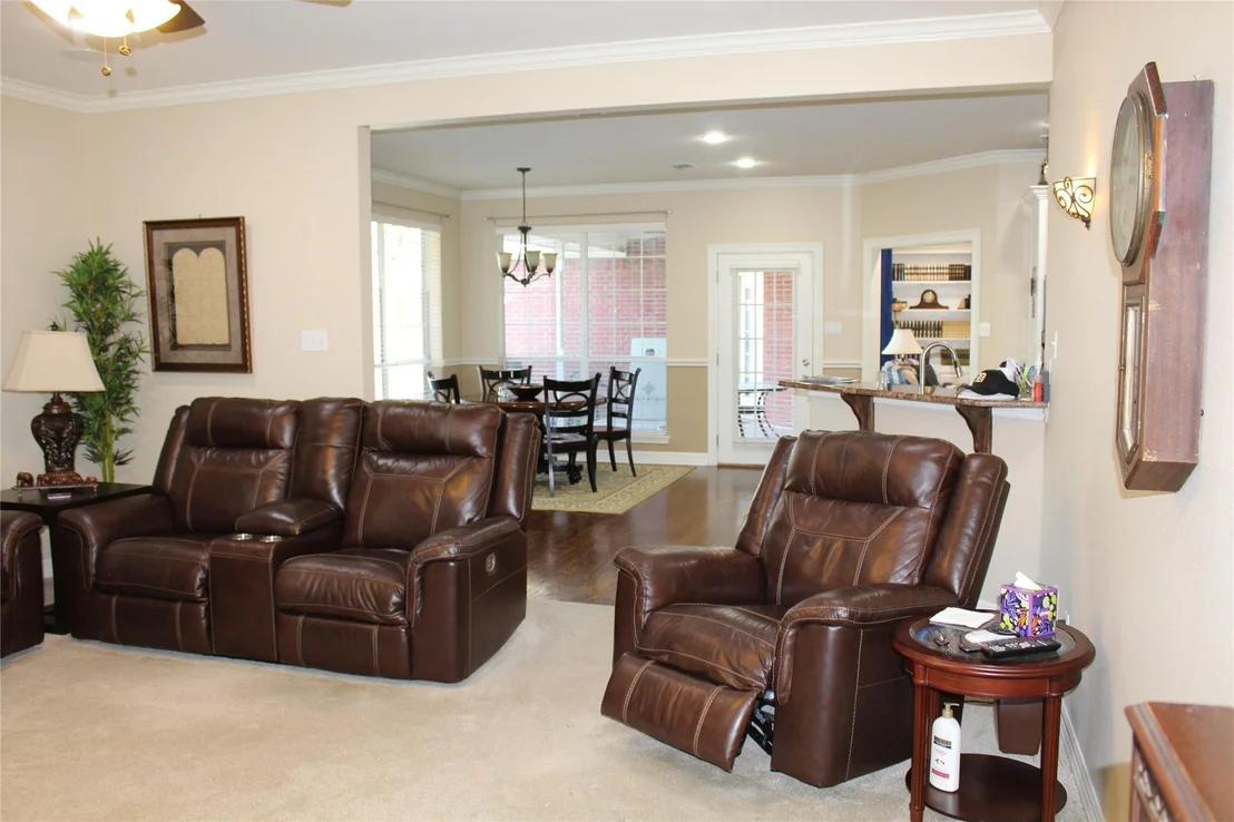 Photo of 2131 Deer Run