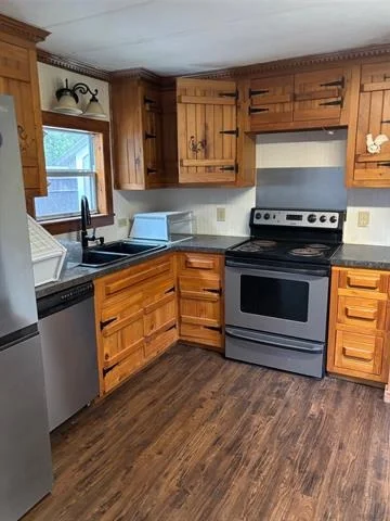 Photo of 28 E Whippoorwill Lane