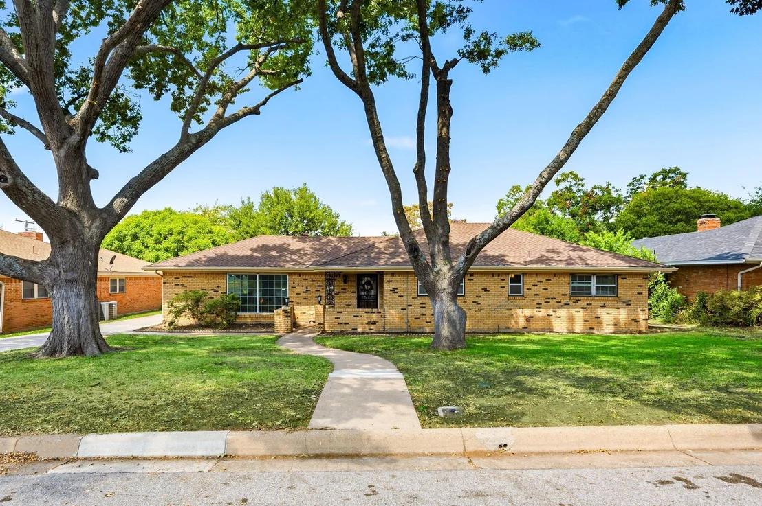 Photo of 6248 Winifred Drive