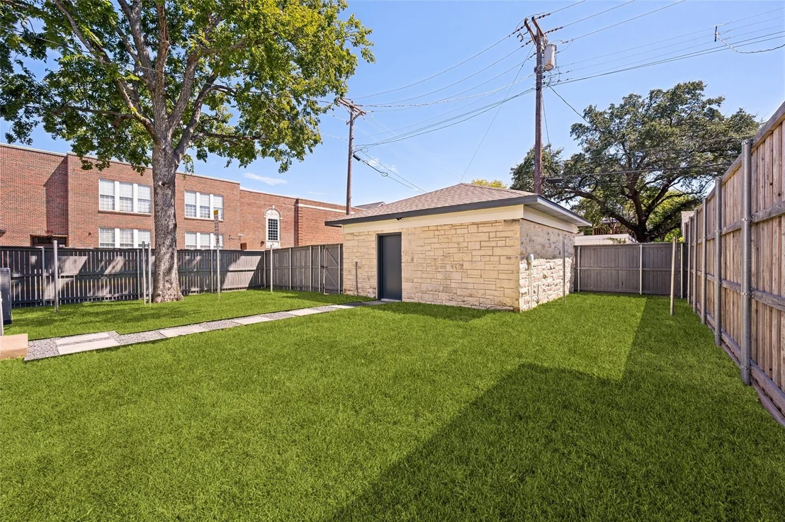 Photo of 4301 Glenwick Lane