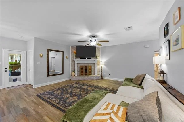 Photo of 1078 Shepard Lane