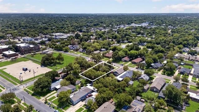 Photo of 2511 Gladstone Drive