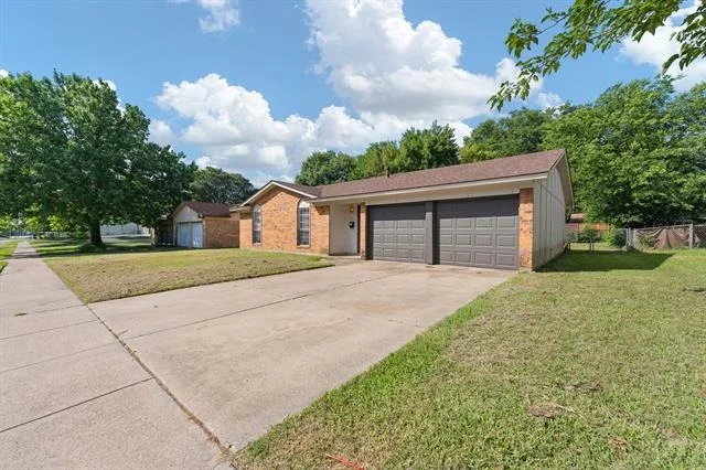 Photo of 541 Sandra Lane