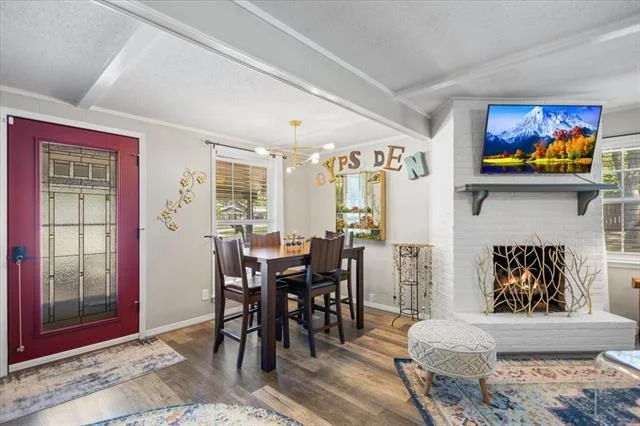 Photo of 333 Lakeview Drive