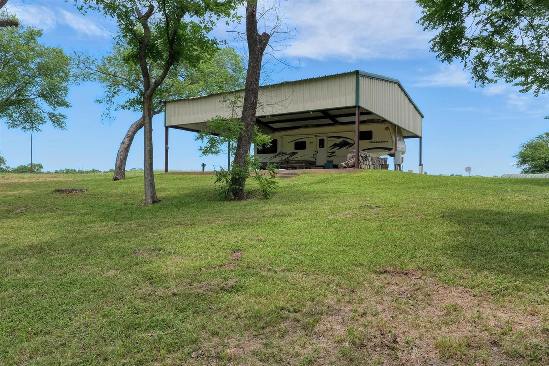 Photo of 505 River Road