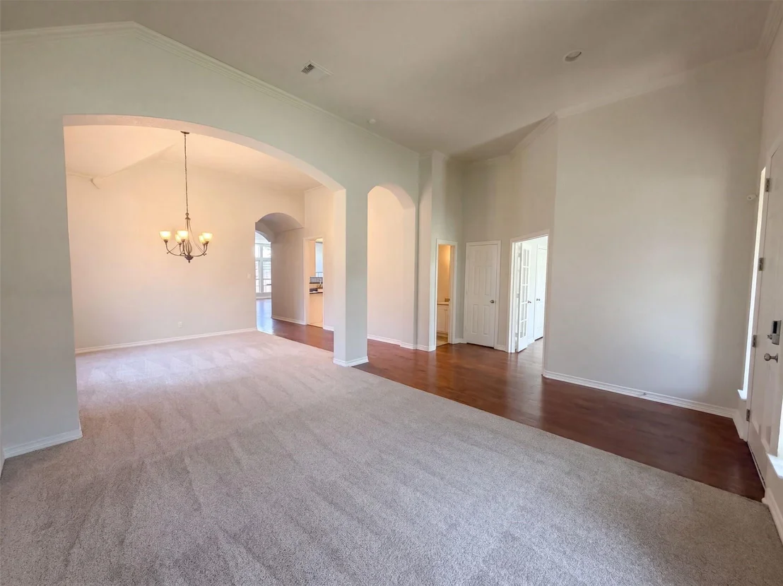 Photo of 6 Cimarron Court