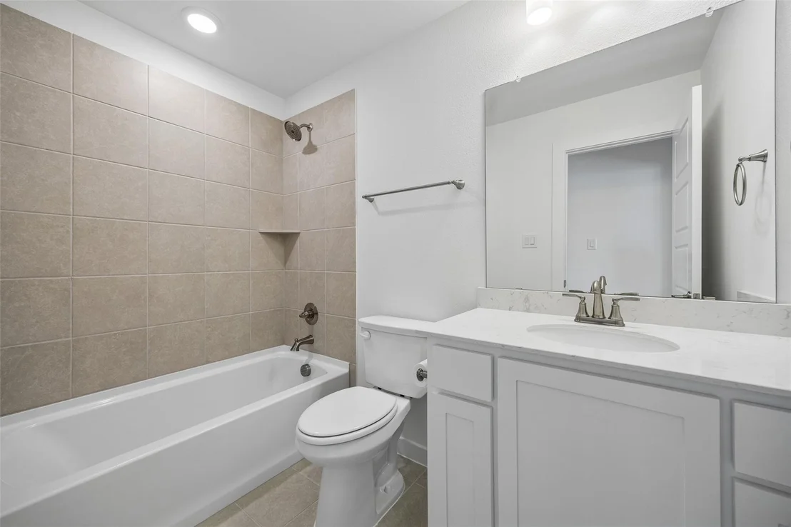 Photo of 708 Kendall Lane