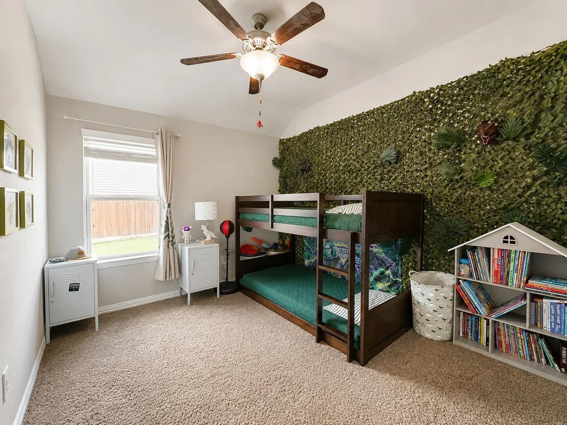 Photo of 347 Chamberlain Drive