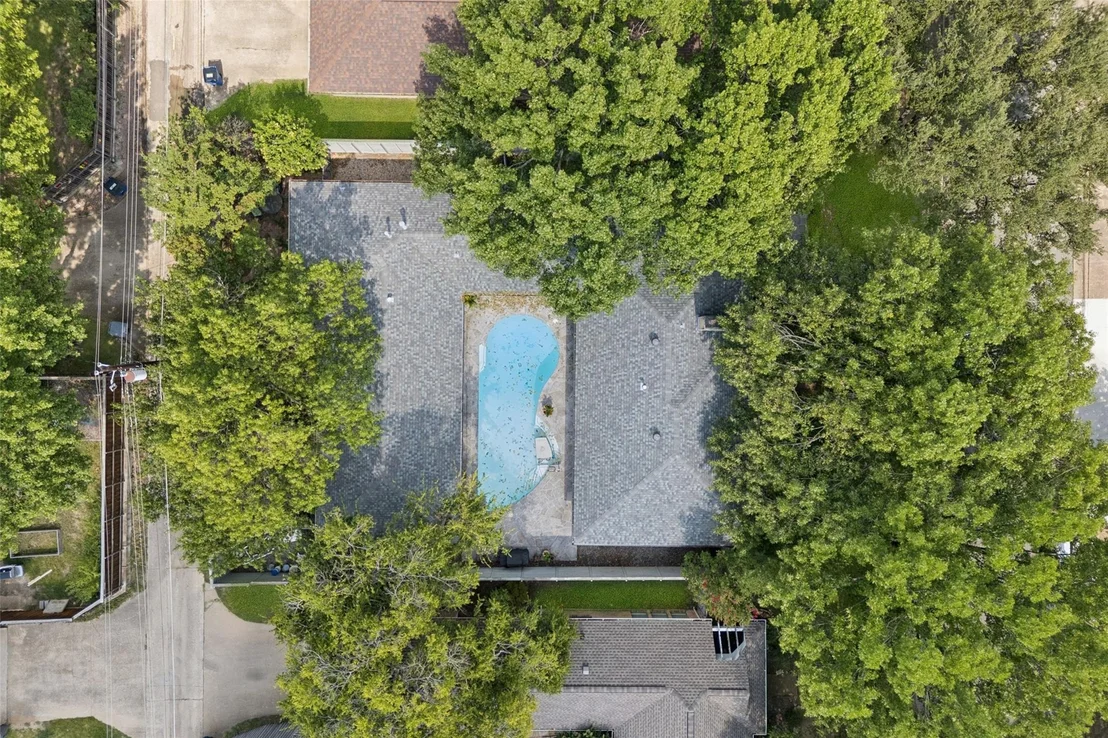 Photo of 7221 Pleasant View Drive