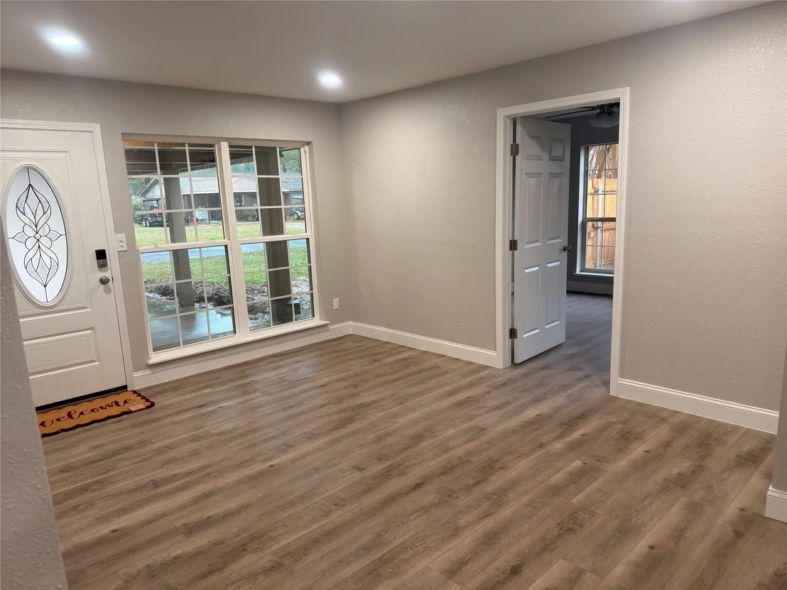 Photo of 112 Myrtle Dr