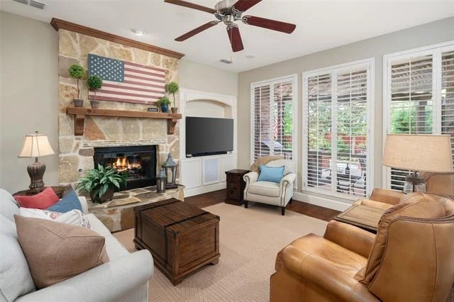 Photo of 901 Crestmoor Drive