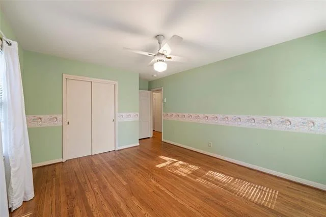 Photo of 4825 Hillcrest Drive