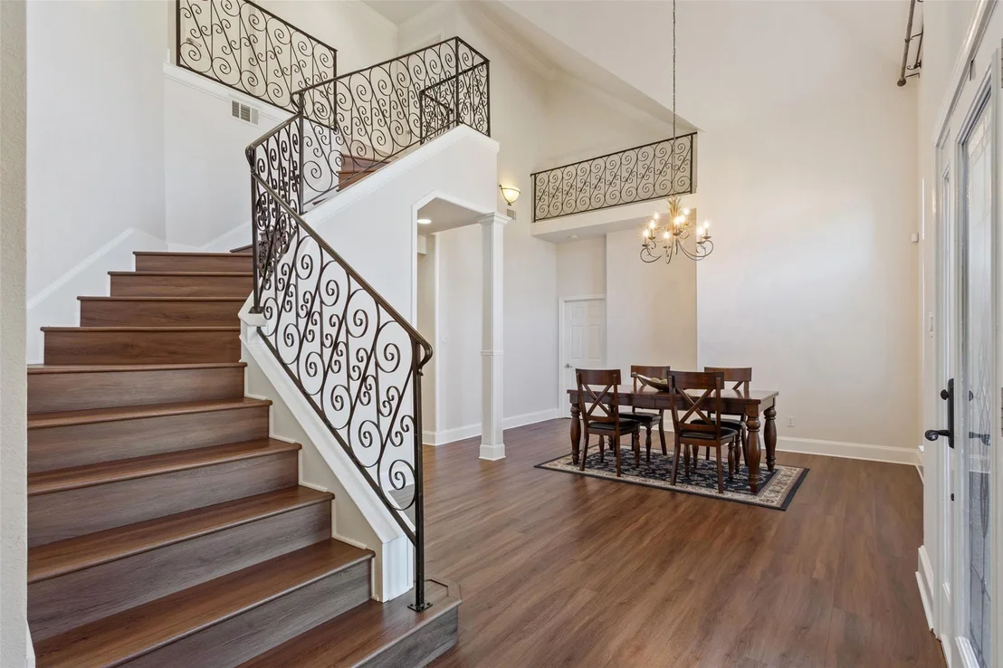 Photo of 319 Winding Creek Lane