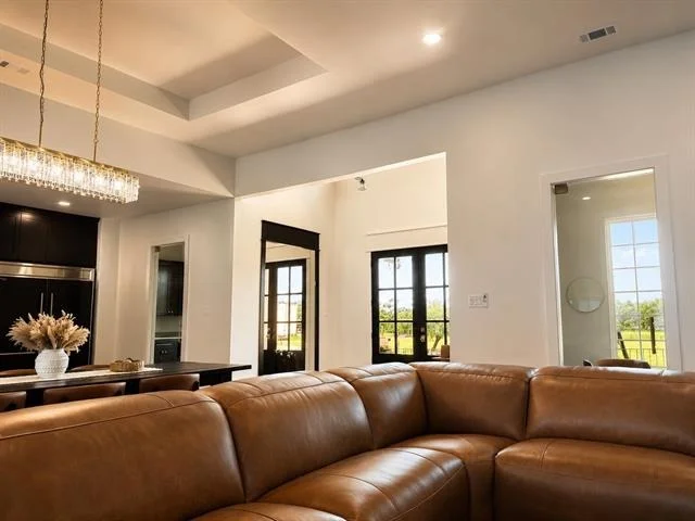 Photo of 2032 Pinetree Post