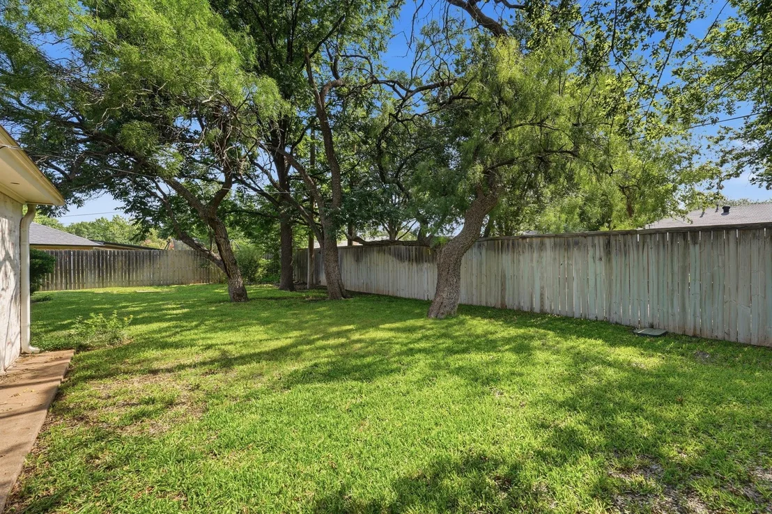 Photo of 858 Canyon Court