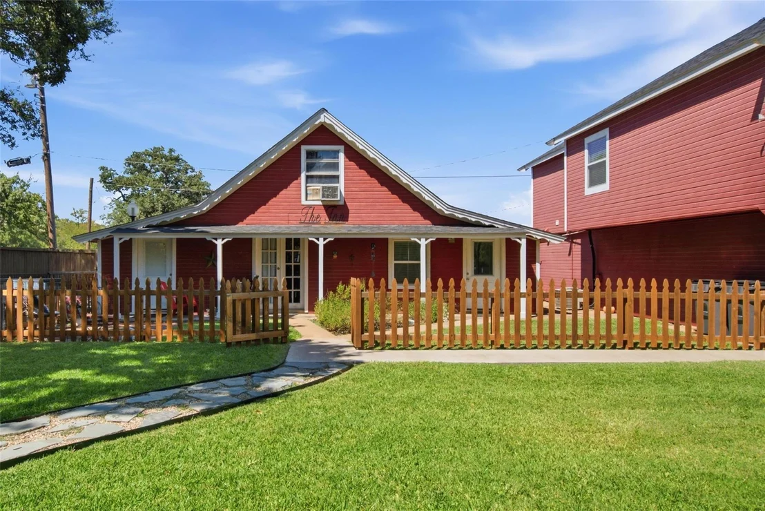 Photo of 700 Cherry Street