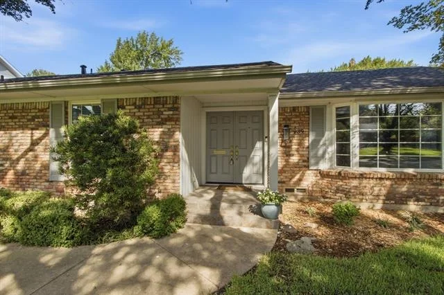 Photo of 939 Blue Lake Circle