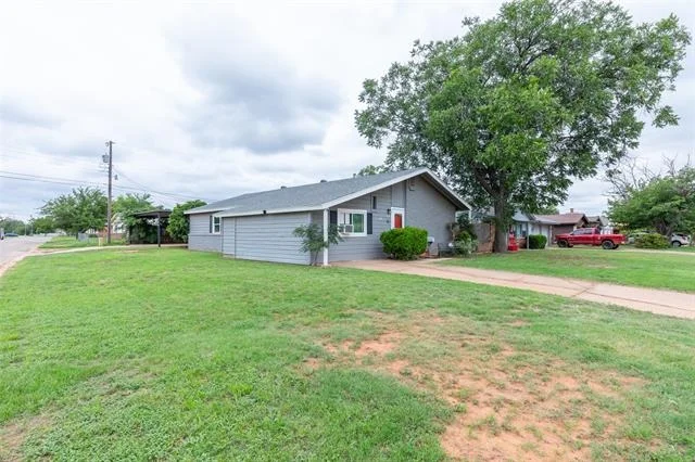 Photo of 4701 S 5th Street