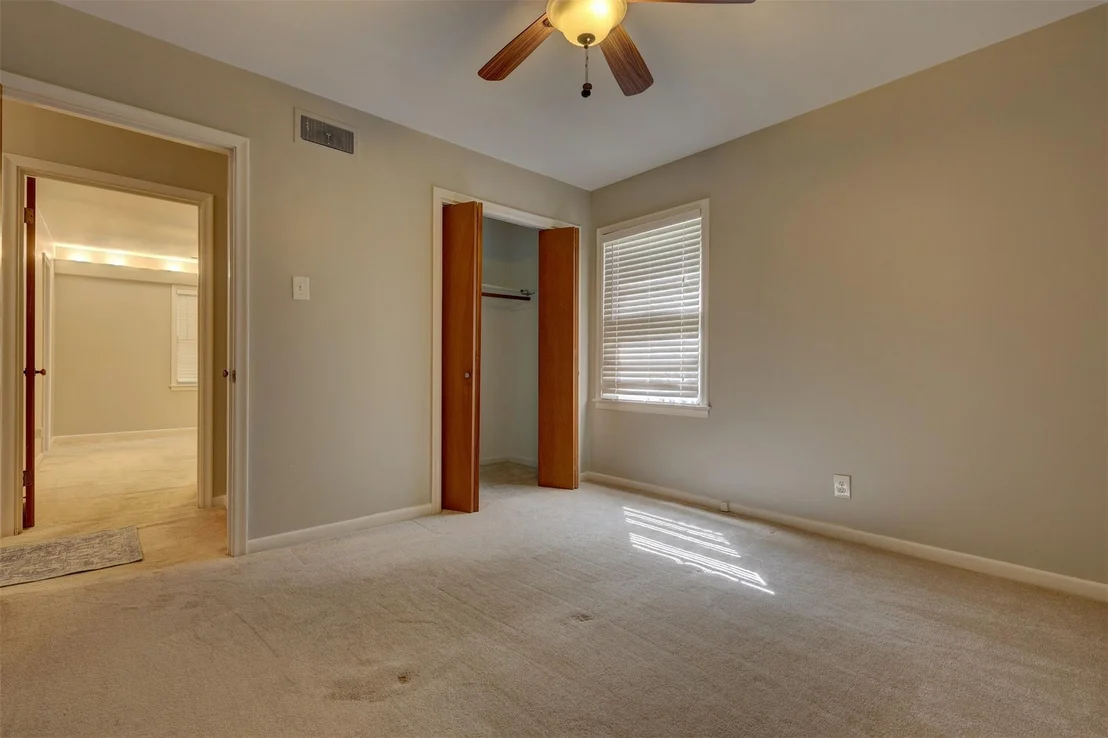 Photo of 2012 Mountainview Drive