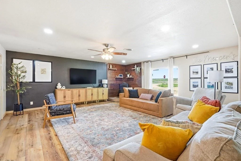 Photo of 1435 Bandera Dr