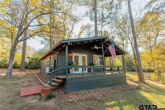 Photo of 212 Canyon Drive