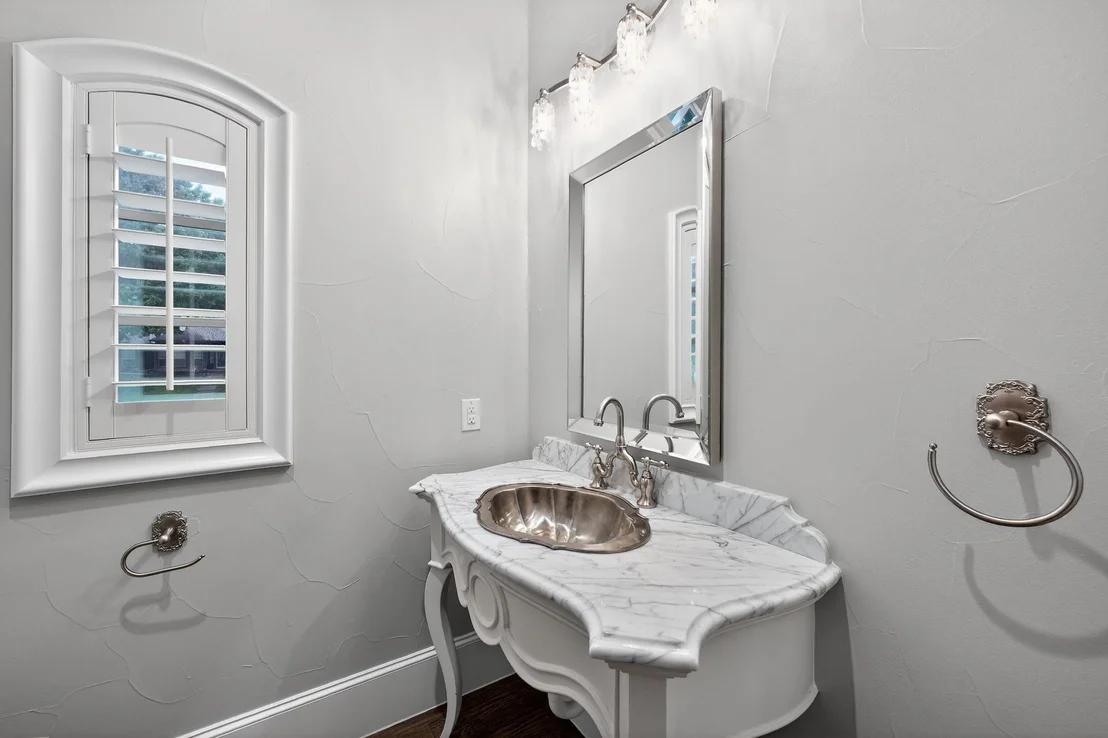 Photo of 230 Oak Tree Drive