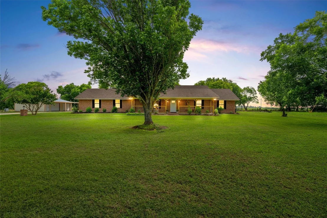 Photo of 4381 County Line Parkway