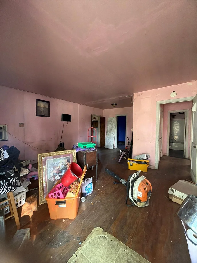 Photo of 205 Graham Avenue