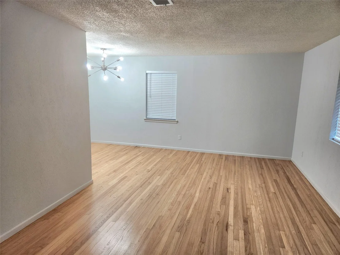 Photo of 1838 Oak Hill Circle