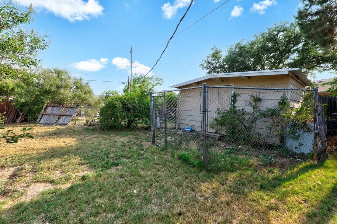 Photo of 1017 Chriswood Drive