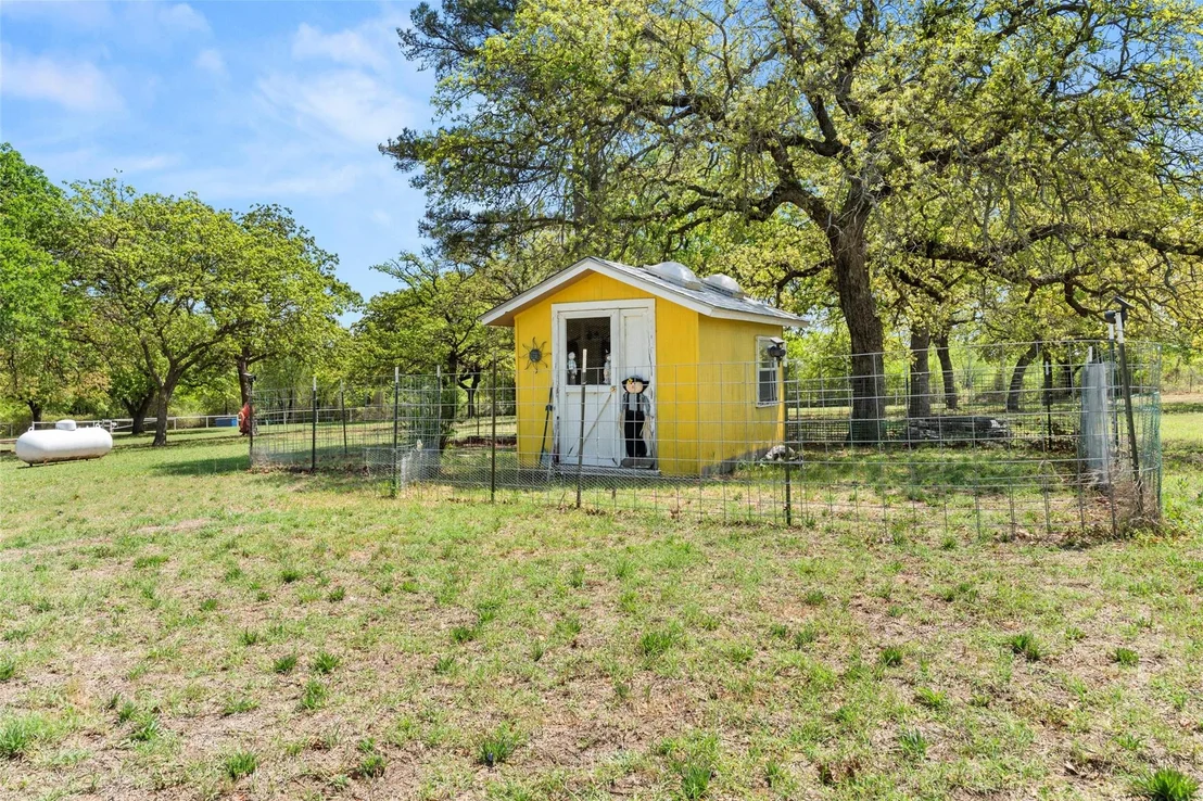 Photo of 1500 County Road 404
