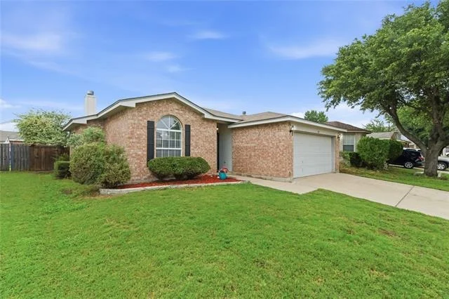 Photo of 604 Bluejay Drive