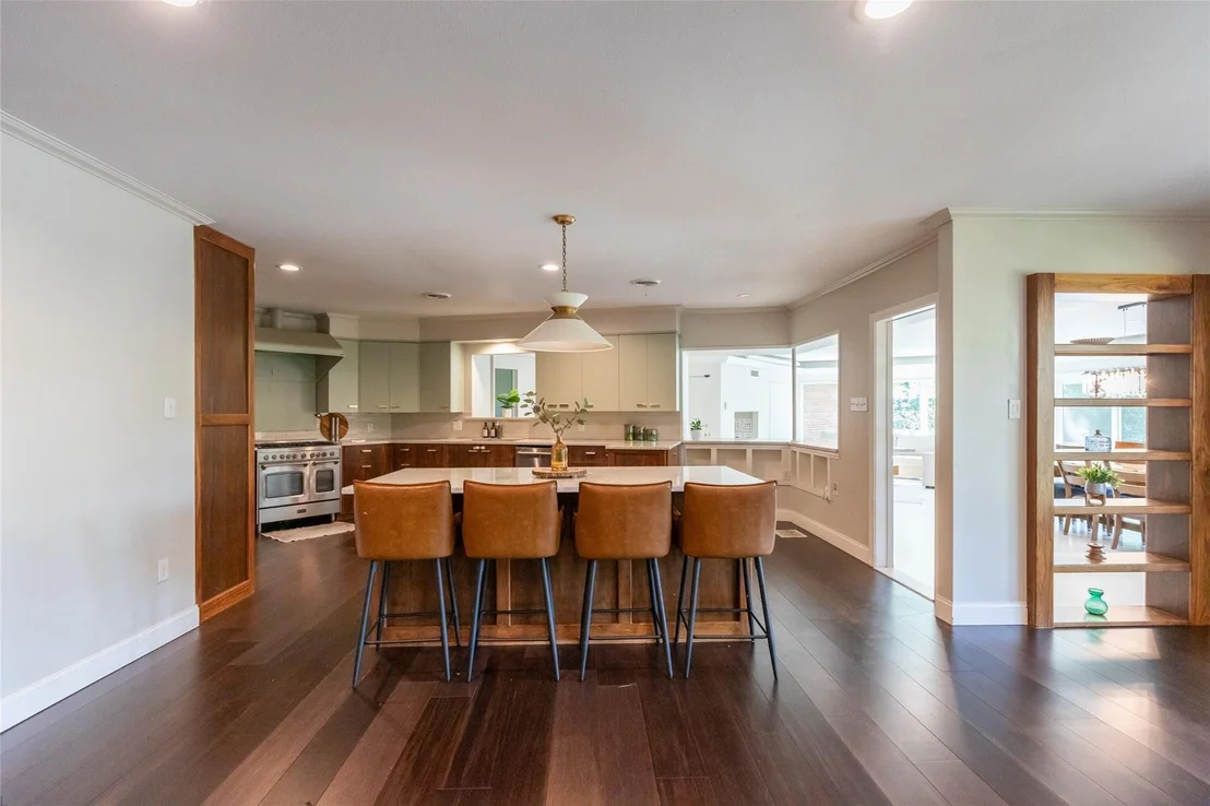 Photo of 3765 Woodridge Drive