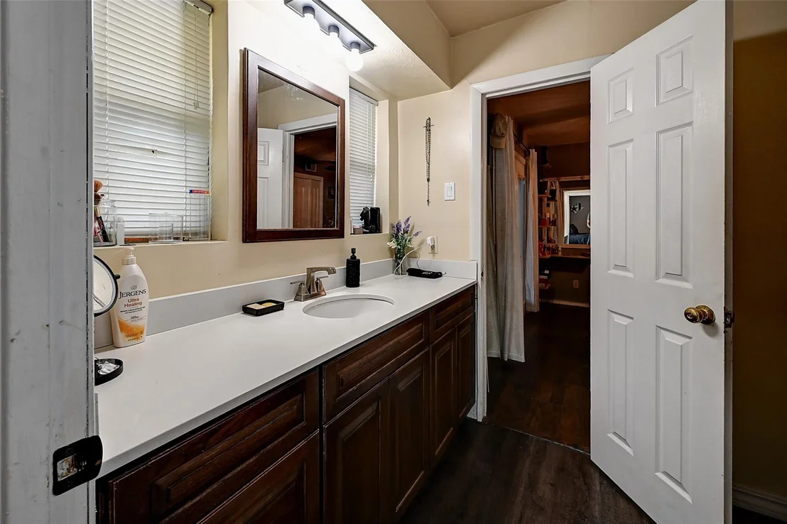 Photo of 3262 Camelot Drive