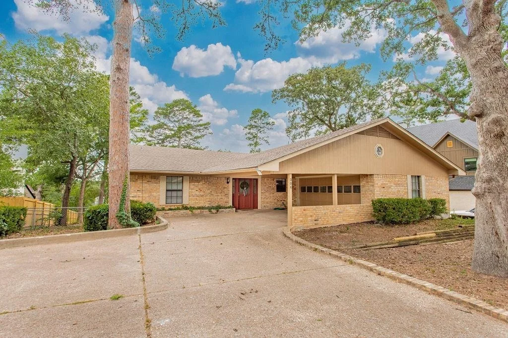Photo of 304 Harmony Lane