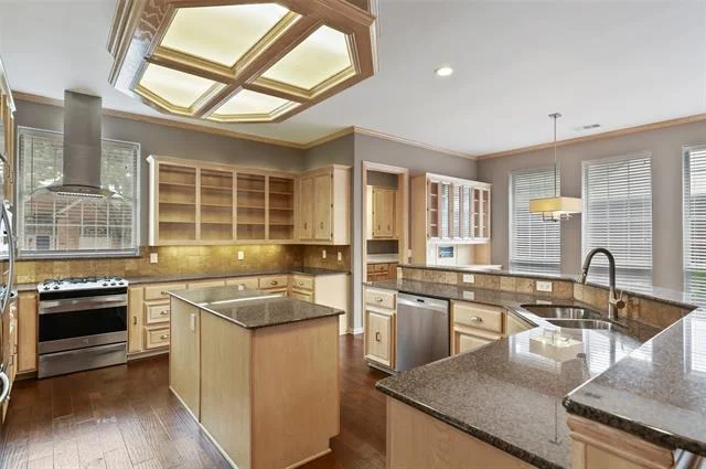Photo of 4807 Holly Tree Drive