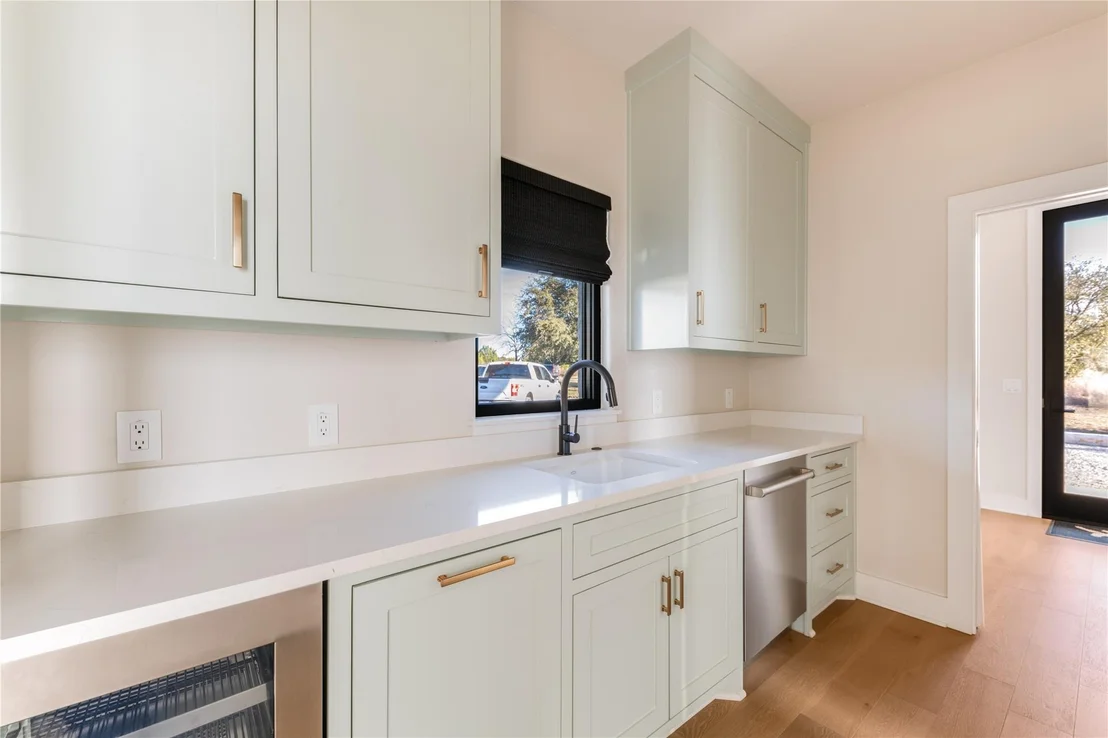 Photo of 1402 PR 21