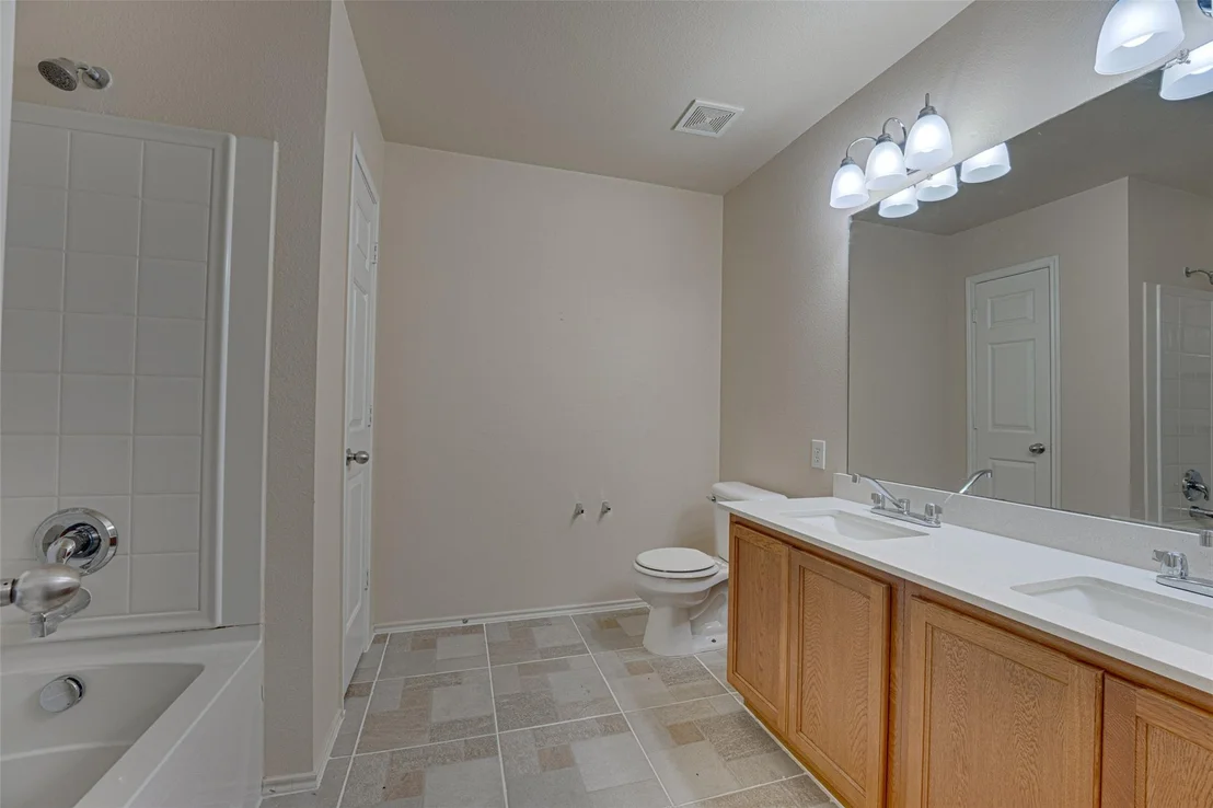 Photo of 1320 Red River Lane