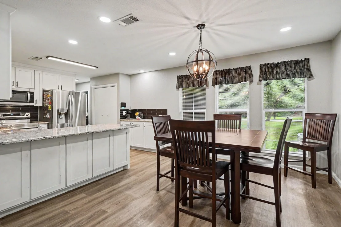 Photo of 1908 Thousand Oaks Drive
