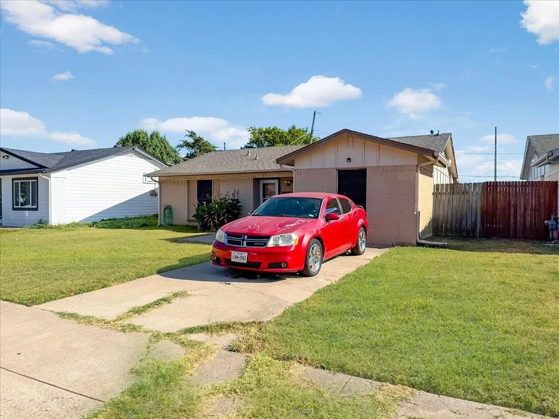 Photo of 705 Parker Circle