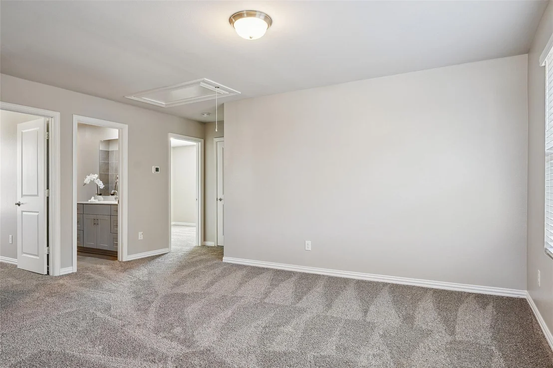 Photo of 4925 Westhill Drive