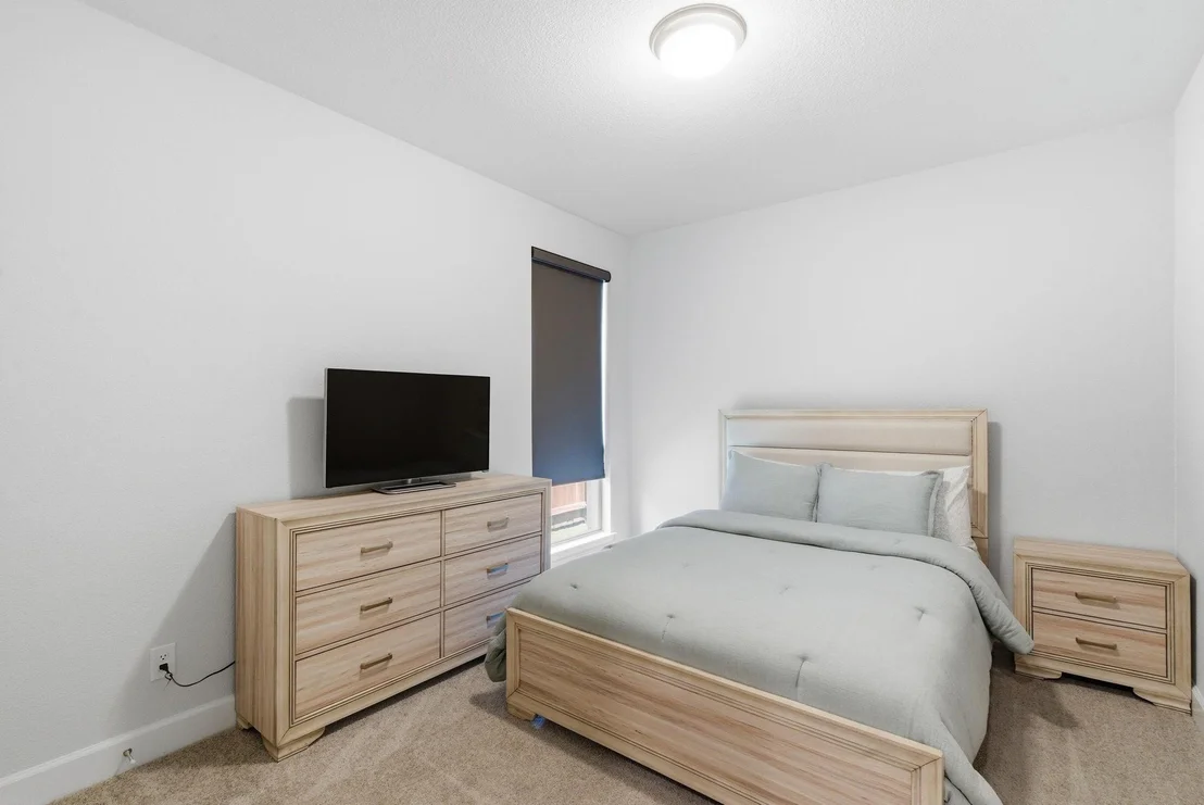 Photo of 915 Winter Cherry Lane