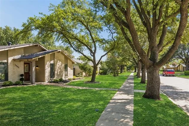 Photo of 5069 Aztec Drive
