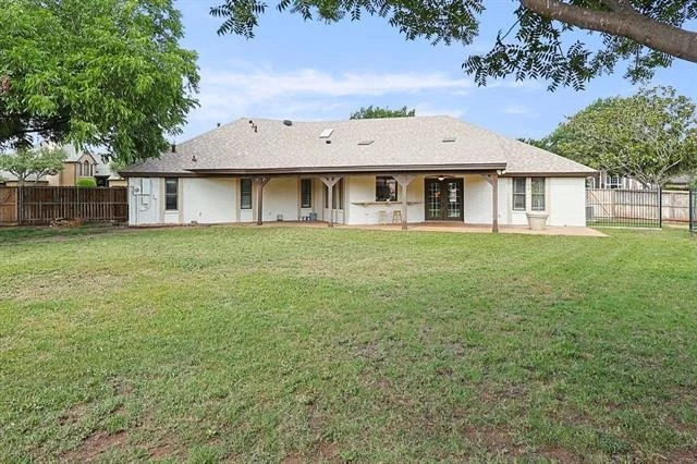 Photo of 23 Fairway Oaks Boulevard